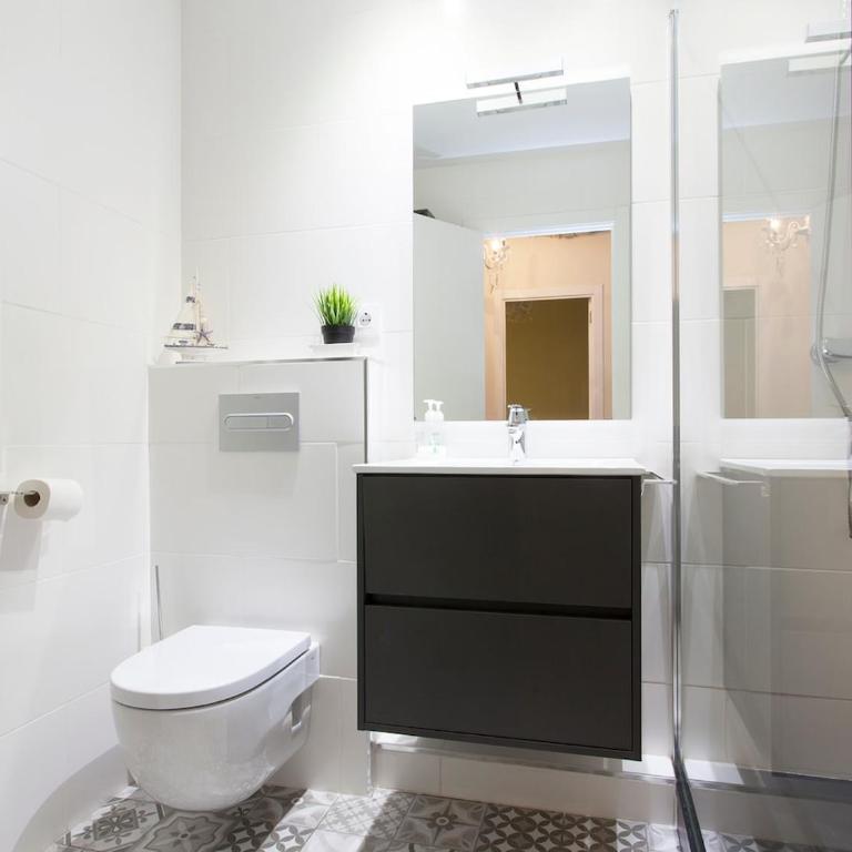 Wonderful apartment Elkano - Two-Bedroom Apartment - 23