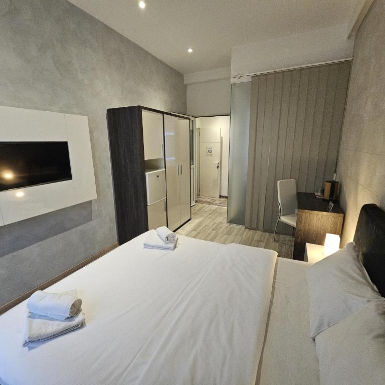 Central Park Rooms - Standard Double Room - 2
