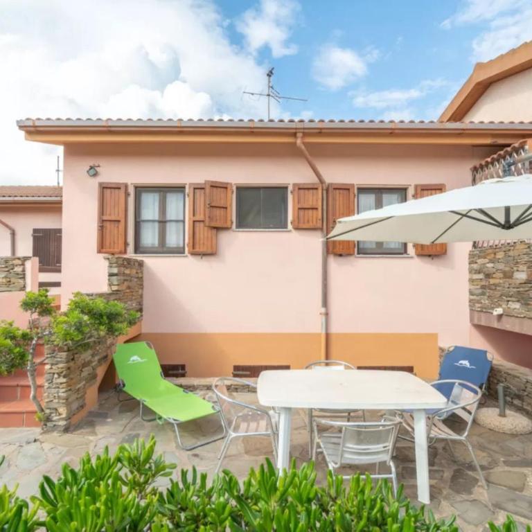 Comfort and privacy for 4 guests - Villa - 26