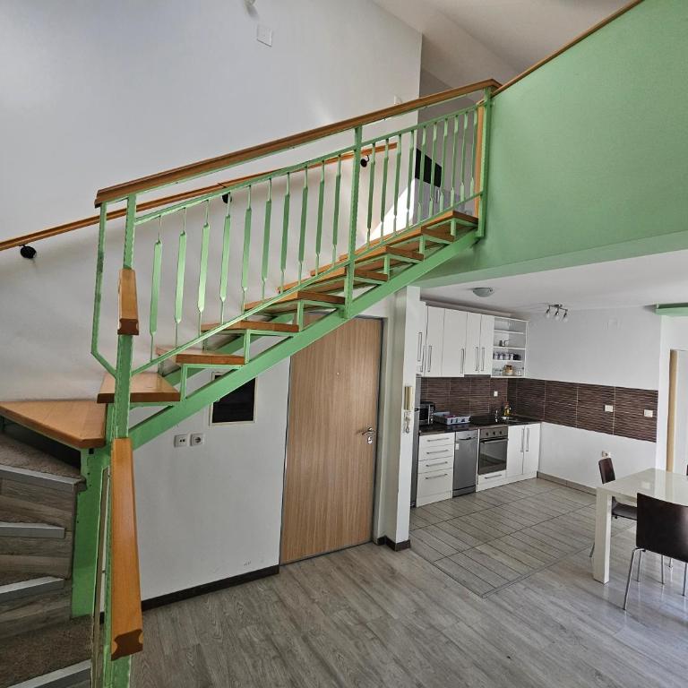 Central Park Rooms - Duplex Apartment - 5
