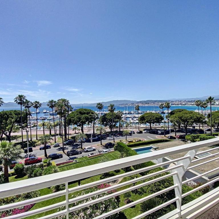 Lion s Perle Rare Cannes Croisette Vue Mer Parking 4P Palais 5mn - Appartamento con 1 Camera da Letto, Balcone e Vista Mare - 4
