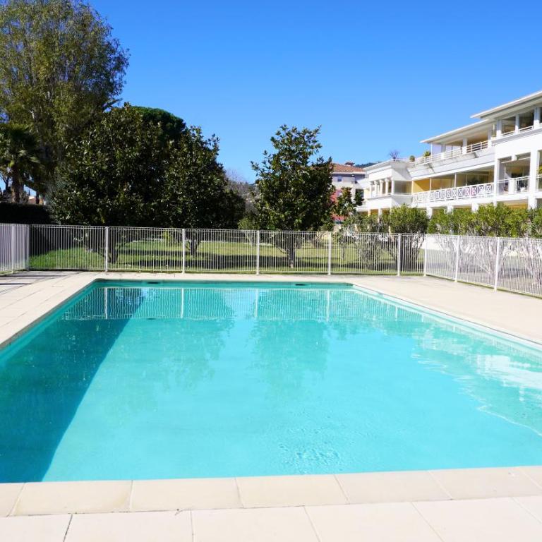 T3 avec vue sur la rivière, piscine, by Palmazur - Apartment mit 2 Schlafzimmern - 40
