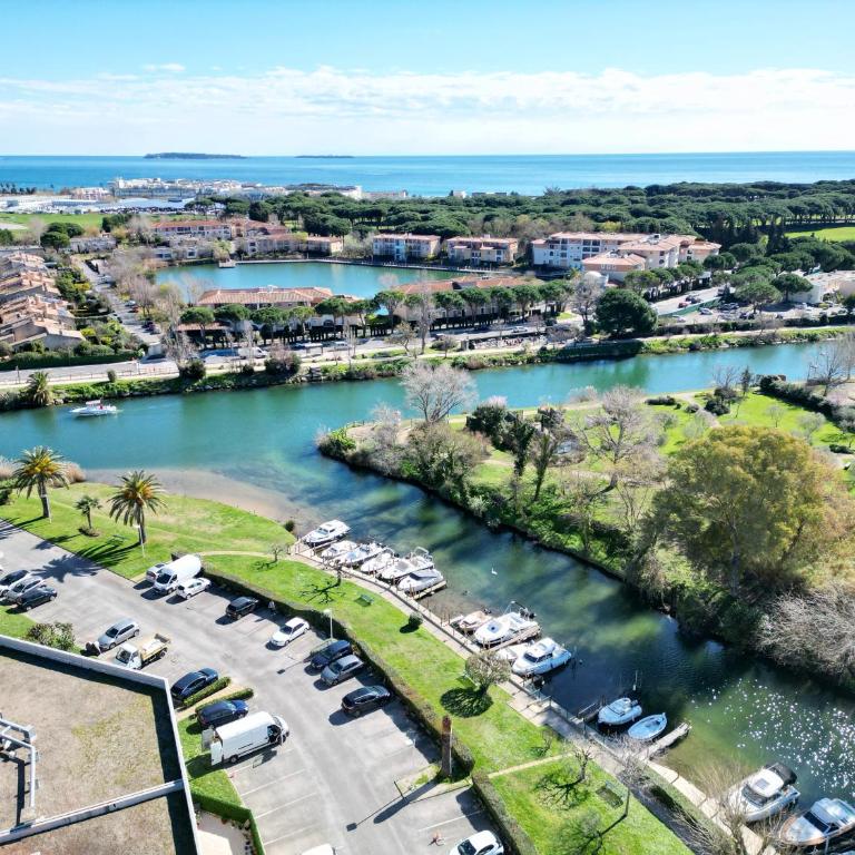 T3 avec vue sur la rivière, piscine, by Palmazur - Apartment mit 2 Schlafzimmern - 51