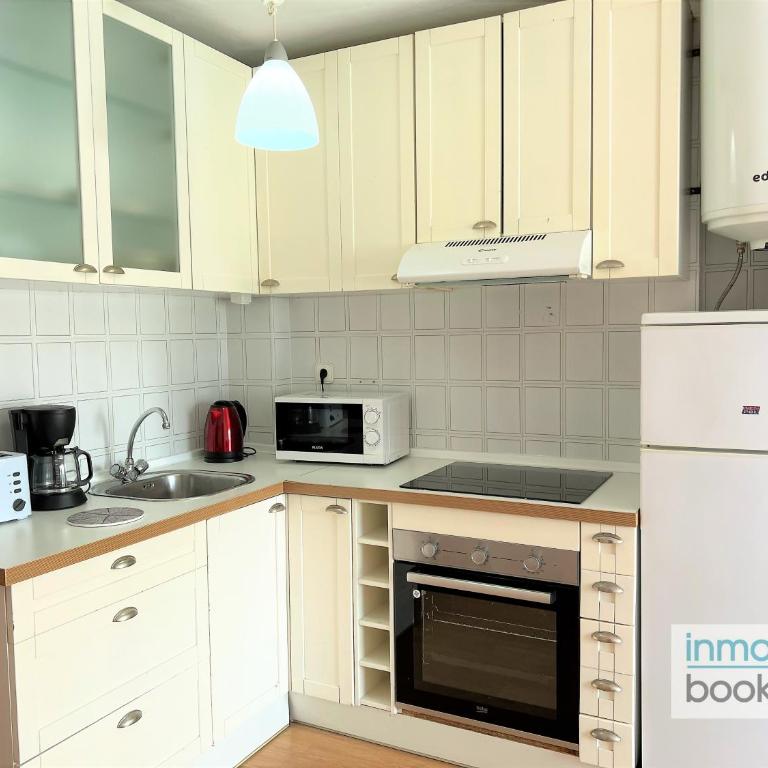 Apartamento con piscina y cerca de la playa - Apartamento de 1 dormitorio - 10