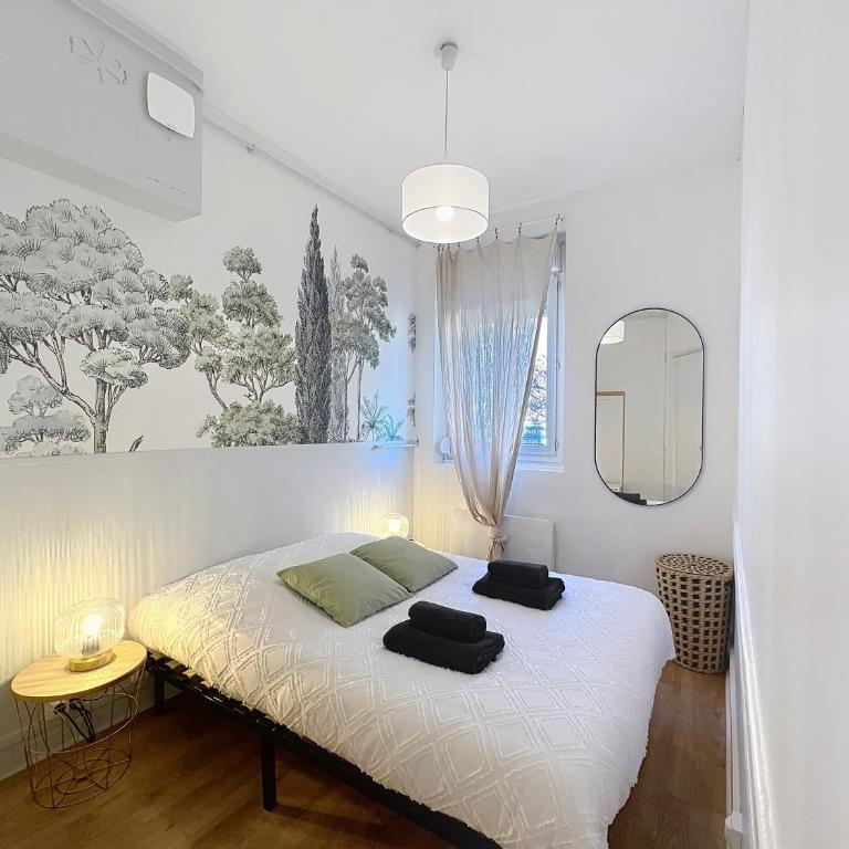 Vesle - Appartement - Centre - 2 chambres- Animaux OK - Reims - Two-Bedroom Apartment - 4