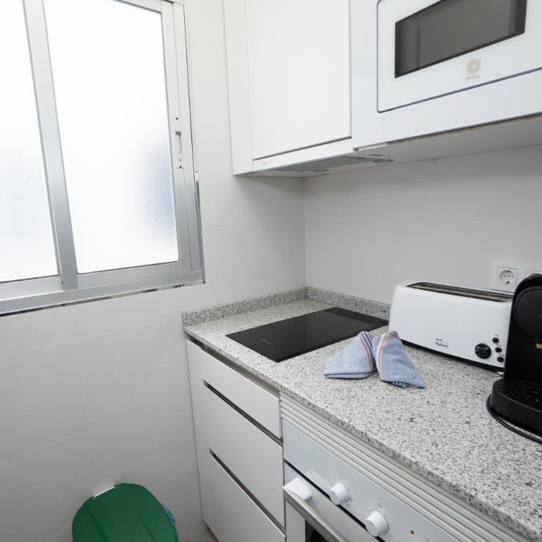 PERDIGON 31 MENYBER - Apartamento de 2 dormitorios con balcón y vistas al mar - 15