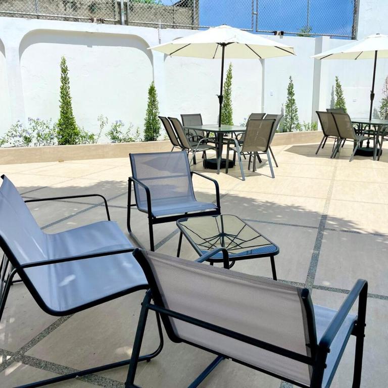 Beautiful, very spacious house - Four-Bedroom House - 15