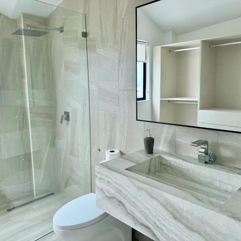 Beautiful, very spacious house - Four-Bedroom House - 21