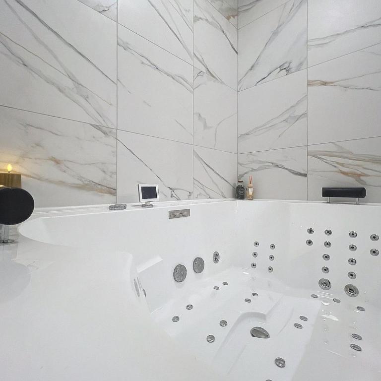 V' Appart SPA Moderne-Chic - Appartement 1 Chambre - 2