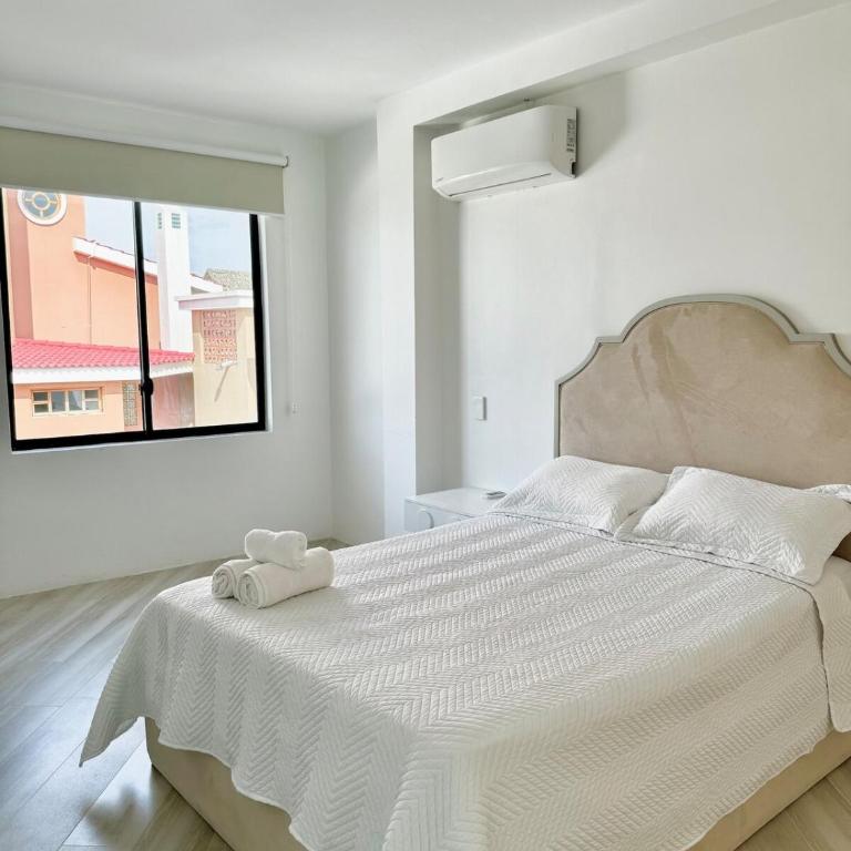 Beautiful, very spacious house - Four-Bedroom House - 60