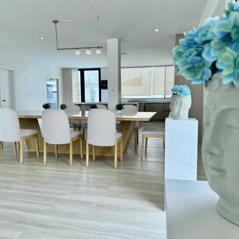 Beautiful, very spacious house - Four-Bedroom House - 69