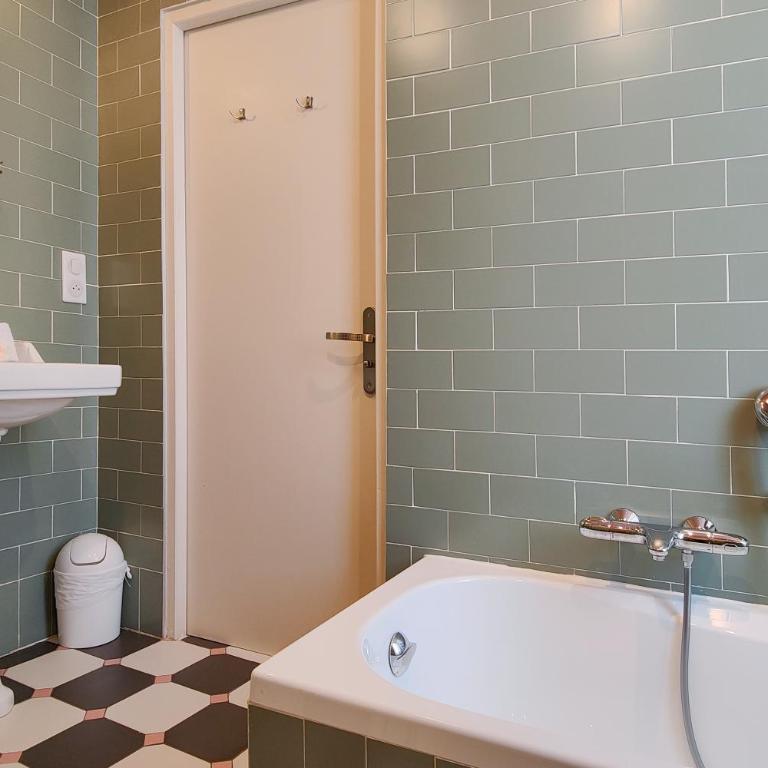 Hotel Aparthotel AMMI Vieux Nice - Appartement 1 Chambre avec Balcon - 2
