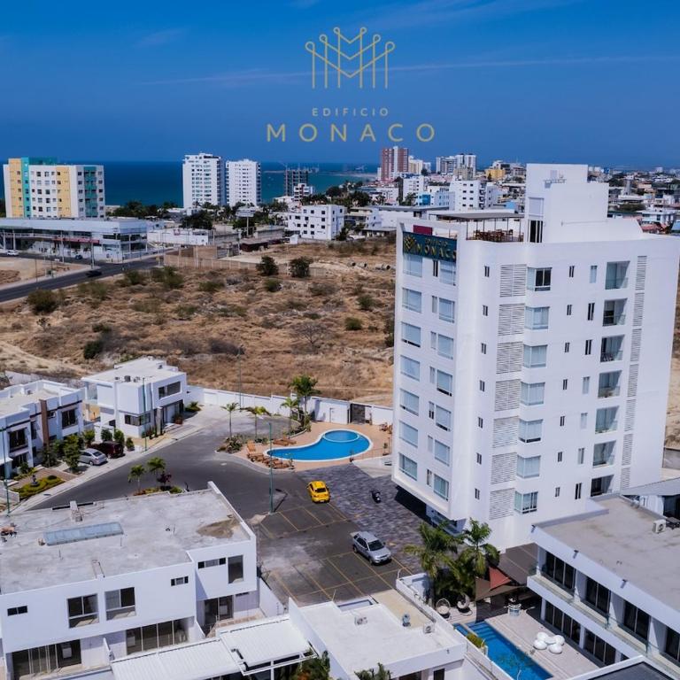 Elegant, pool, 2 bedroom, gym - Two-Bedroom Apartment with Balcony - 30