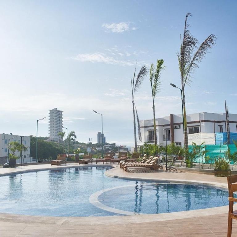 Elegant, pool, 2 bedroom, gym - Two-Bedroom Apartment with Balcony - 31