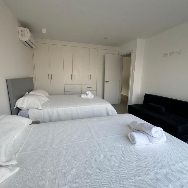 Elegant, pool, 2 bedroom, gym - Two-Bedroom Apartment with Balcony - 47