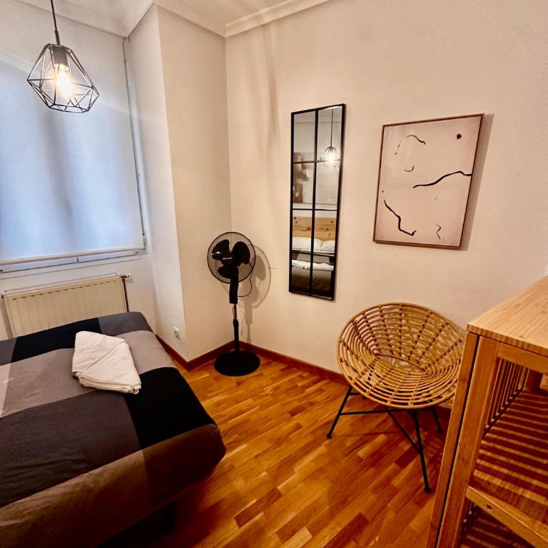 AtuaireHome Balcón con vistas a la Catedral de Burgos - Apartamento de 2 dormitorios - 9