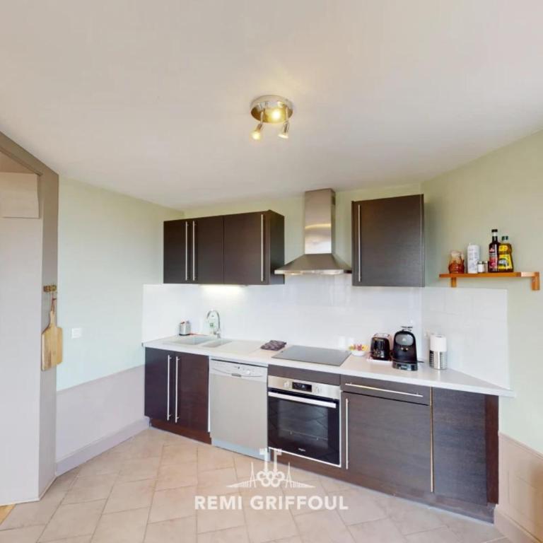 Duplex Traversière Spacious 100m from the Port 4 Guests - Appartement - 9