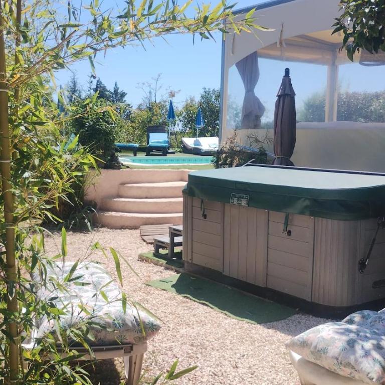 La Bastide Neuve des Oliviers - Two-Bedroom Apartment with View - 15