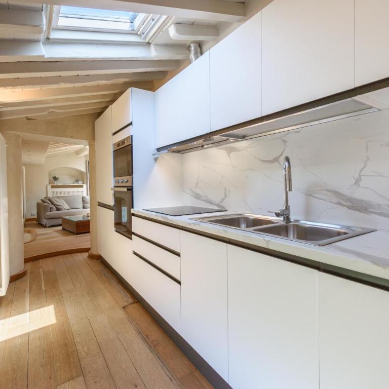 GOLDEN LUXE - Botero Loft Design Penthouse - Appartamento con 2 Camere da Letto - 17
