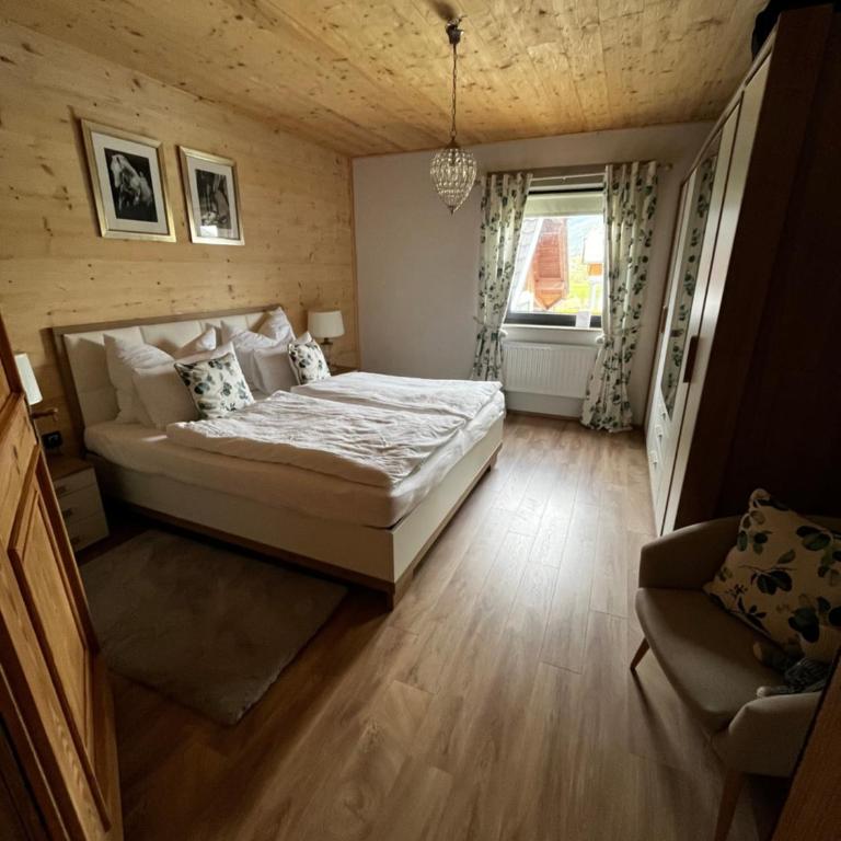 Luxury Guest House, Living Room, Kitchen and Games Room - Deluxe Zimmer mit Kingsize-Bett - 17