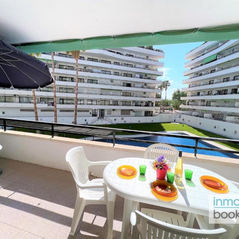 Montecarlo Salou, piscina y céntrico - Apartamento de 2 dormitorios - 16