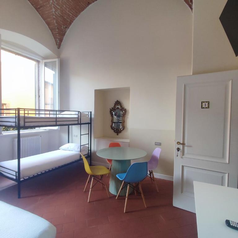 Foresteria Bergamo Bella B&B - Camera Quadrupla Comfort - 1