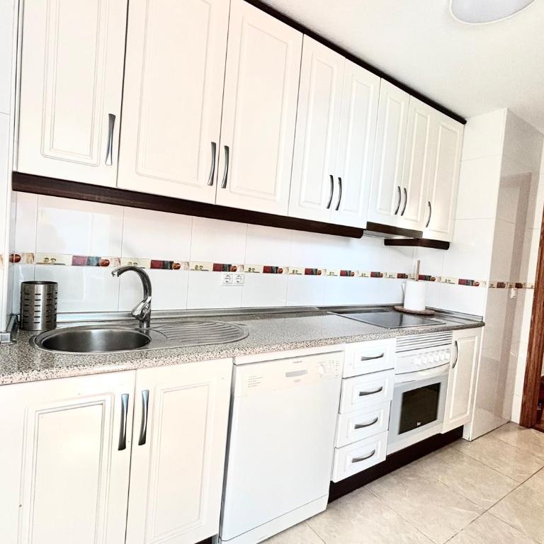 Apartamiento DIMAR, Villa Joyosa - Two-Bedroom Apartment with Sea View - 16