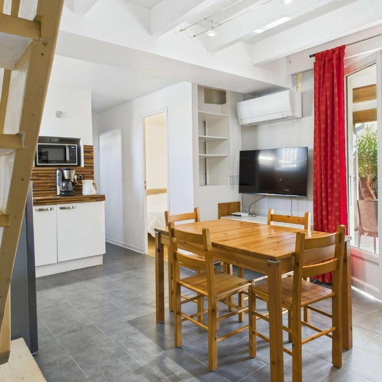 Appartement duplex climatisé avec terrasse, 1 chambre, parking privé, proche plage - FR-1-326-559 - Appartement (4 Adultes) - 2