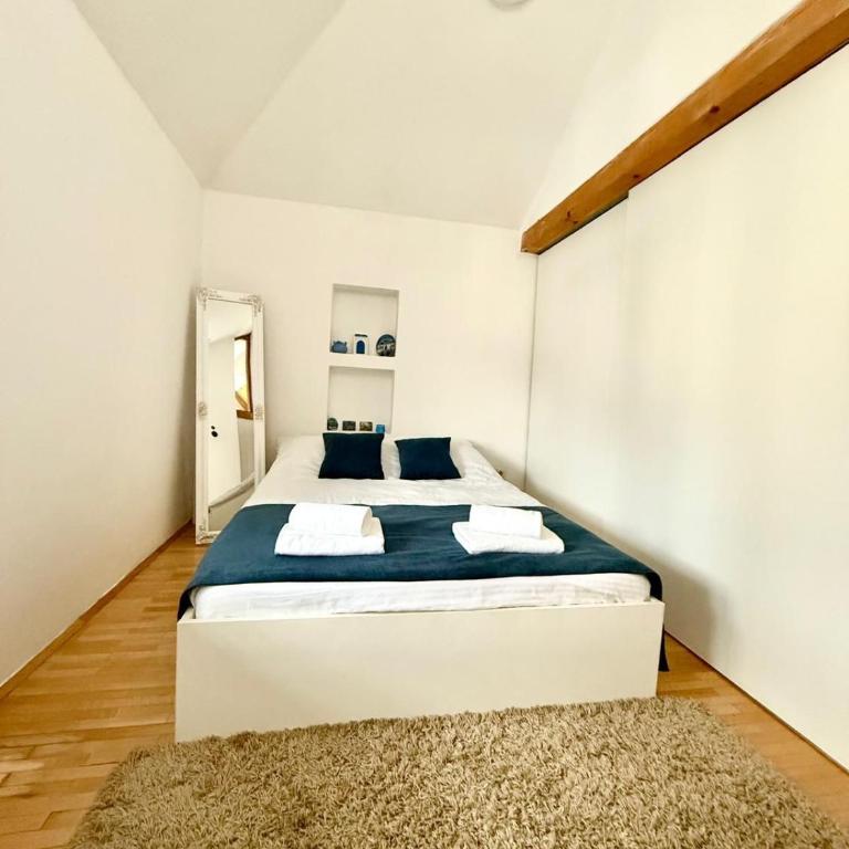 Sarajevo Apartment Gallery View - One-Bedroom Apartment - 13