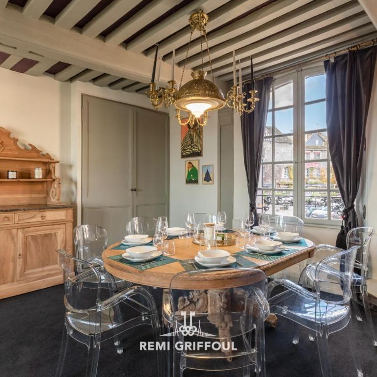 La Demeure du Clocher 4 AC On the Port & Place Sainte-Catherine 8 g - Maison de Vacances - 4