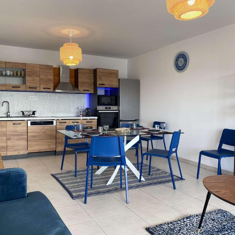 Appartement T3 moderne avec grande terrasse à Balaruc-les-Bains - FR-1-553-293 - Apartment - 9
