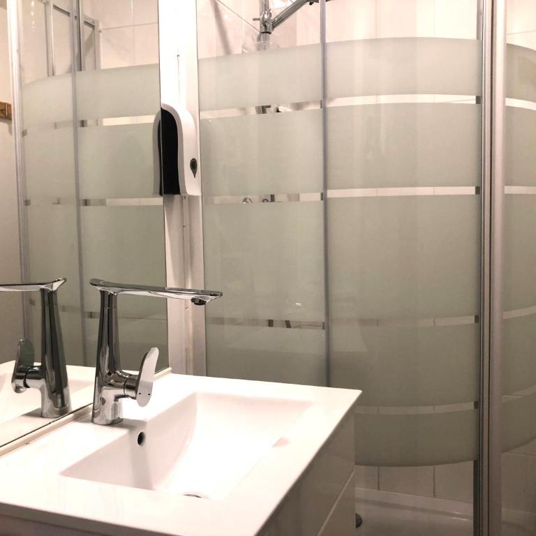En cœur de ville et climatisé - Le Off Sète - Apartamento - 12