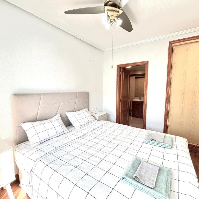 Apartamiento DIMAR, Villa Joyosa - Two-Bedroom Apartment with Sea View - 31