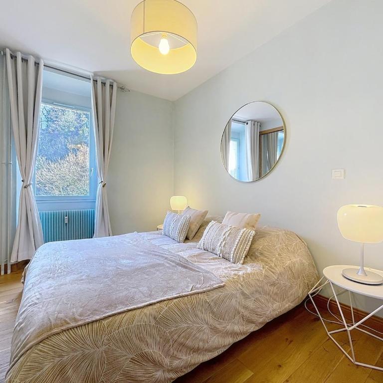 Le Cocon de Colmyr - Vue sur le lac - Parking privé - Appartamento con 2 Camere da Letto e Vista Lago - 11