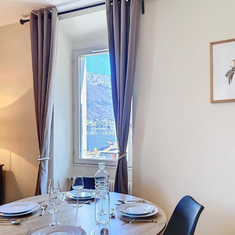 Le Cocon de Colmyr - Vue sur le lac - Parking privé - Appartamento con 2 Camere da Letto e Vista Lago - 2