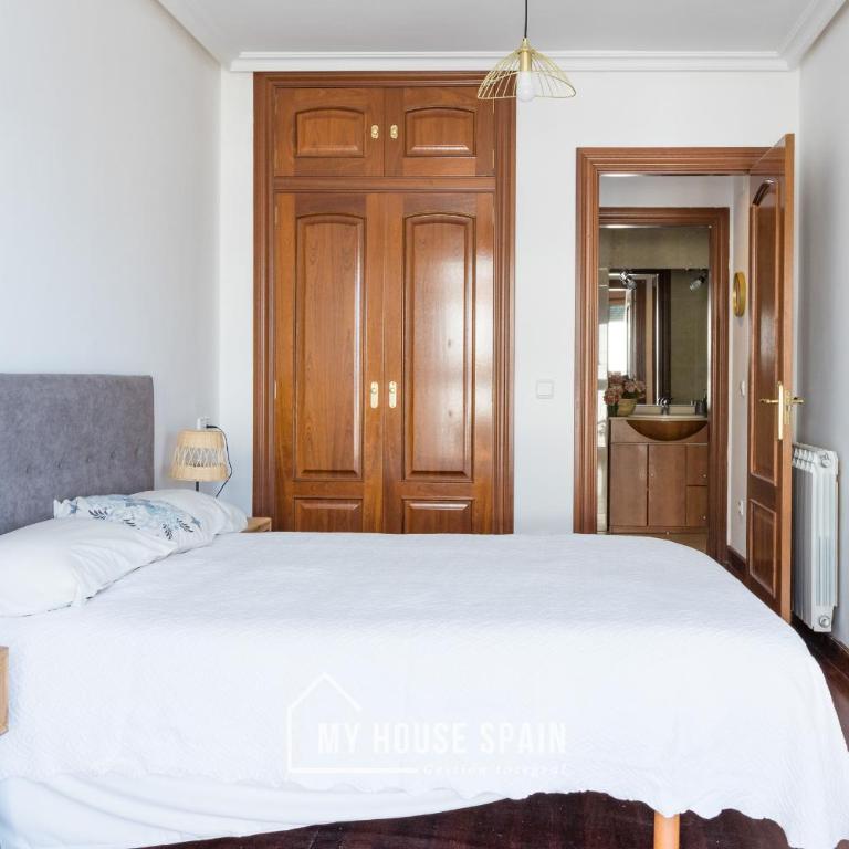MyHouseSpain - Playa de poniente, con vistas al mar y parking gratuito - Apartamento con ducha - 11