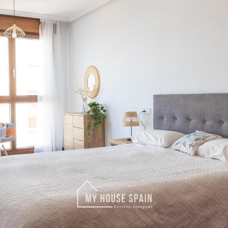 MyHouseSpain - Playa de poniente, con vistas al mar y parking gratuito - Apartamento con ducha - 10