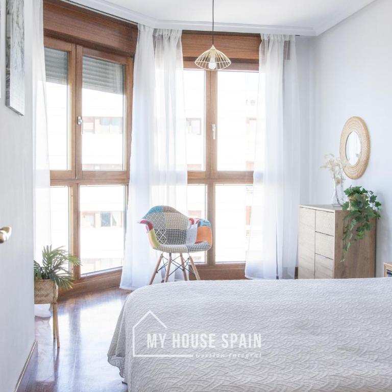 MyHouseSpain - Playa de poniente, con vistas al mar y parking gratuito - Apartamento con ducha - 14