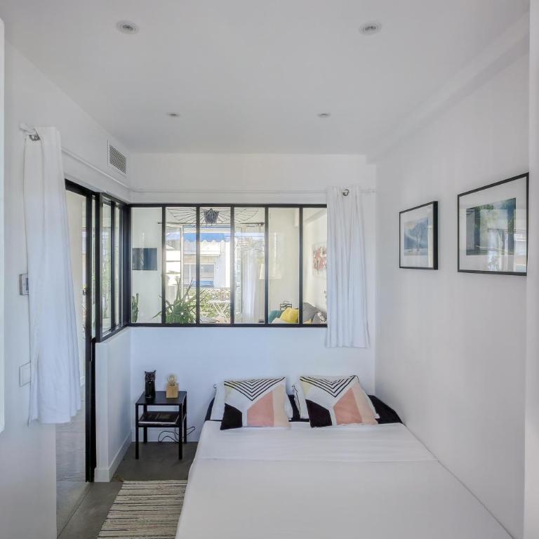 Centre-ville – Appartement (A/C) 6 personnes – 5 minutes plages et gare by Weekome - Appartement 2 Chambres - 6