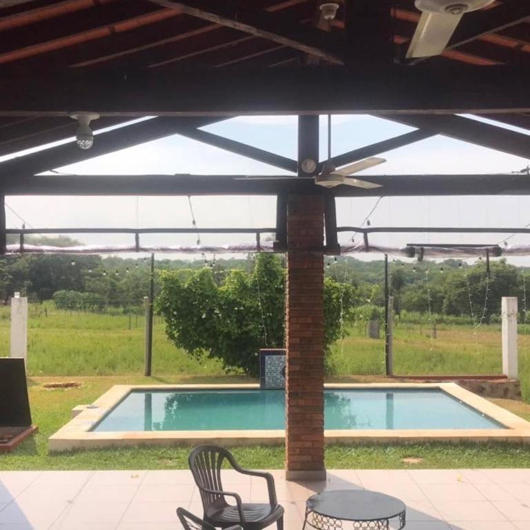 Casa Quinta con piscina quincho con parrilla - Two-Bedroom House - 14