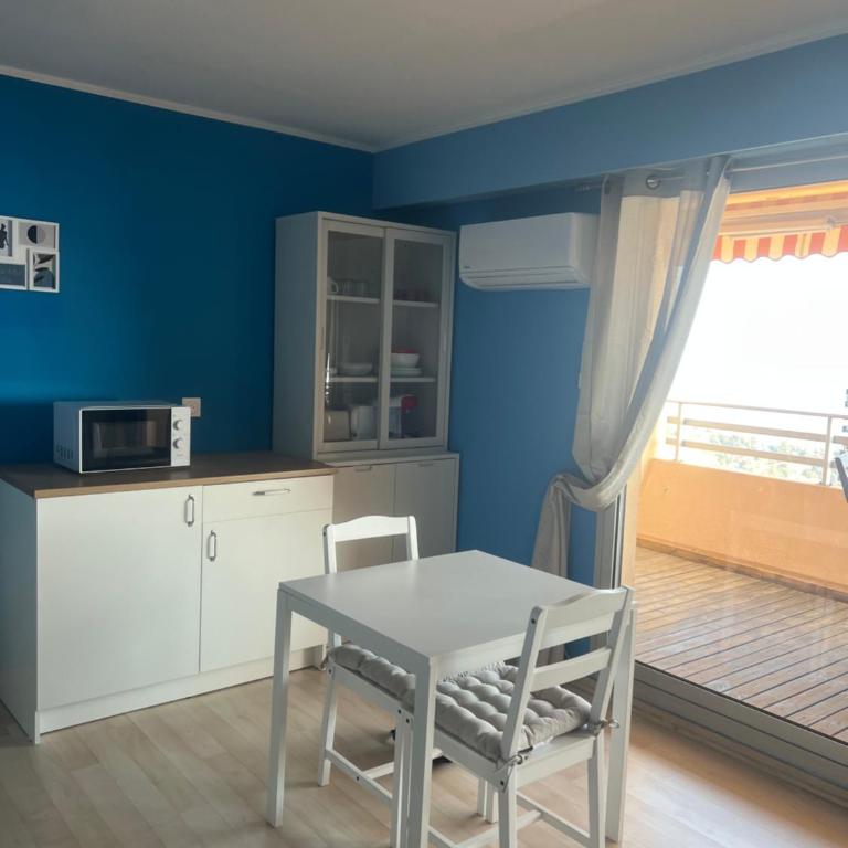 Studio vue mer proche monaco - Appartement 1 Chambre - 2