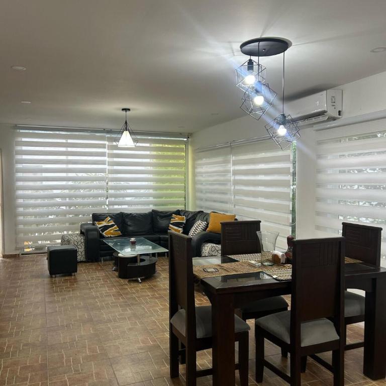 Cabaña Vero con aire acondicionado, piscina y BBQ - Casa de 3 dormitorios - 7
