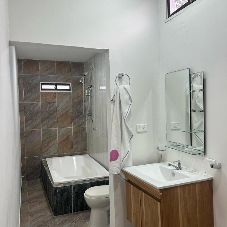 Cabaña Vero con aire acondicionado, piscina y BBQ - Casa de 3 dormitorios - 9