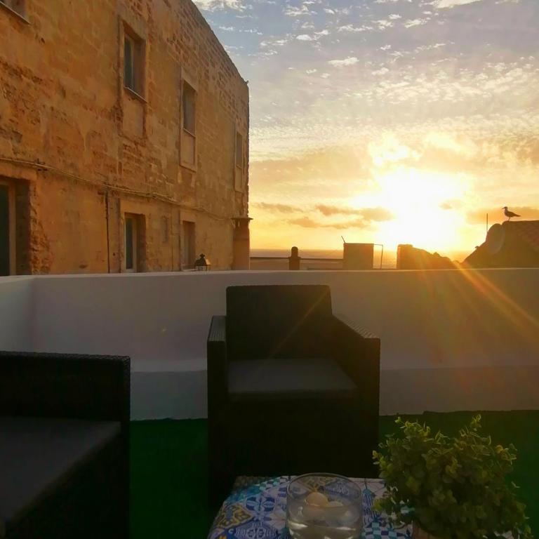 DUOMODUE con terrazza vista mare - Two-Bedroom House - 37