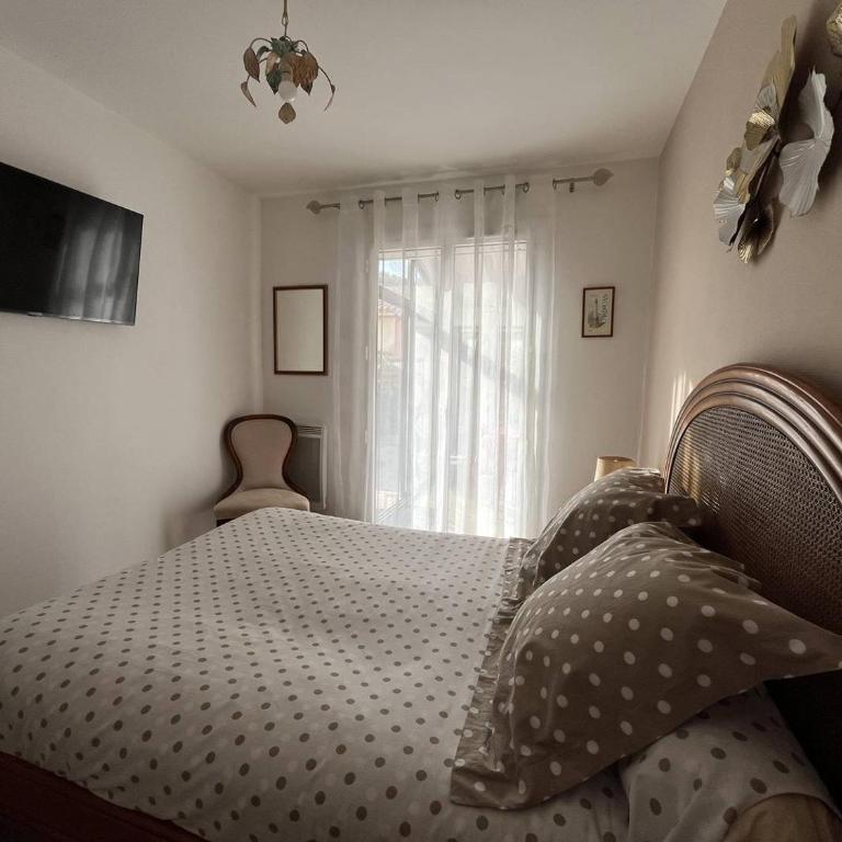 Villa de charme plain pied 3 chambres décorée avec goût bel extérieur - Villa - 11