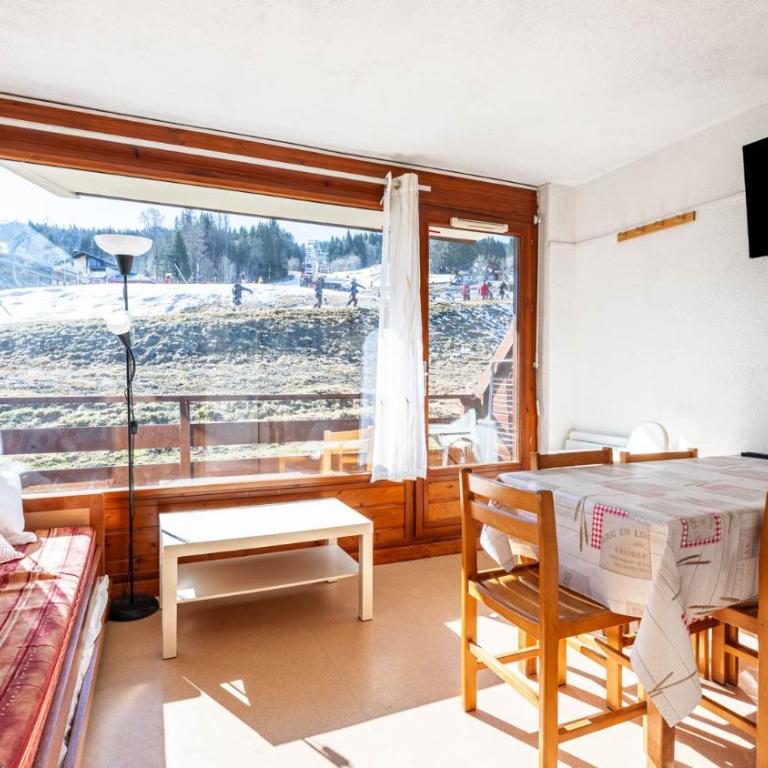 Les Eterlous N07 - 2P5 - Appartement - 1
