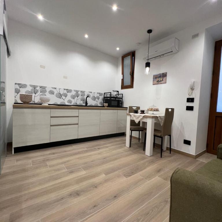 Ad un passo dalla Rocca luxury suite - Appartamento con 1 Camera da Letto - 24