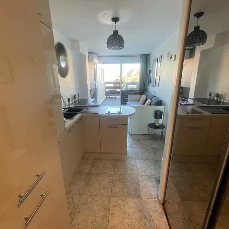 Studio 'Soleil et Liberté' - Village Naturiste - One-Bedroom Apartment - 5