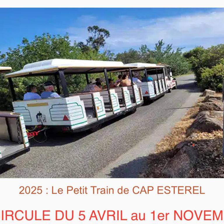 CAP ESTÉREL studio 4 pers équipé, belle vue Golf, centre village PIERRE & VACANCES , PARKING inclus et 5 PISCINES accès gratuit, CLIM, WIFI, TV, lave-vaisselle et lave-linge,four, plancha - Appartement 1 Chambre - 51