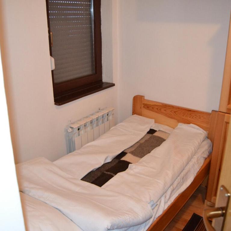 Apartman Kosuta B3 - One-Bedroom Apartment with Balcony and Mountain View - 6